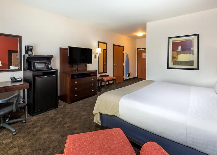East-medical Center By Ihg Hotel 3*