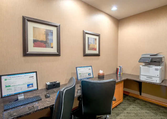 East-medical Center By Ihg Hotel Casper