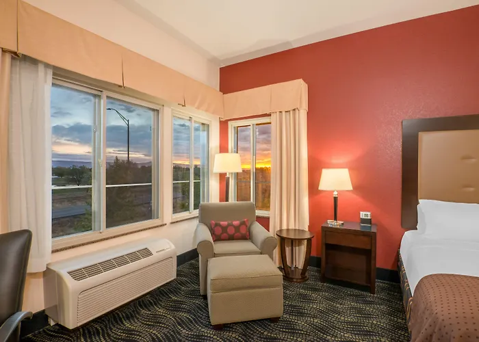 Hotel East-medical Center By Ihg
