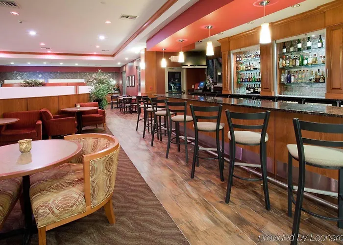 Hotel East-medical Center By Ihg Casper